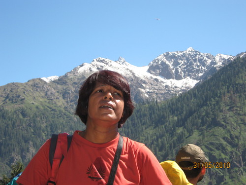 work in lL.I.C OF INDIA.i love trekking photography,reading