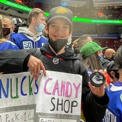 Canucks are the best (Dm me at Soheil_Morin on insta:)