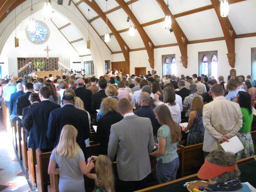 St. George's is a welcoming, accepting Christian community that extends its faith in action. All are welcome to join us at worship and in all our ministries.