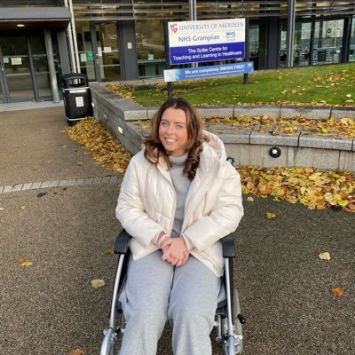 tackling med school and FND one step at a time (literally)👩🏻⚕️🩺👩🏻🦽💪🏼💙 5/5 years completed at UoA Medical School 🏴