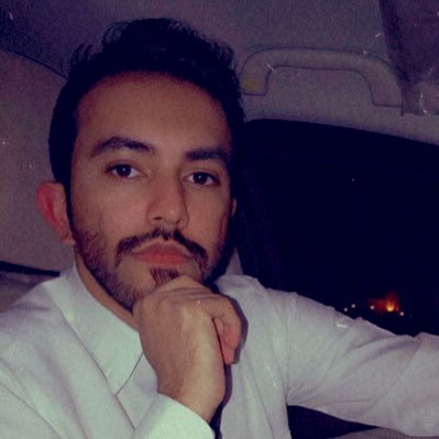 في تويتر انا شخص أدعي الثقافة والمثالية و أحب الصالحين ولست منهم عُلم 🙃🌹