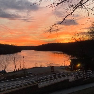 Located along the Occoquan Reservoir in Fairfax Station, Virginia, Sandy Run Regional Park houses the area’s scholastic rowing facility and racecourse.