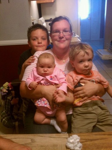 ihave2boys1girl's profile picture. 