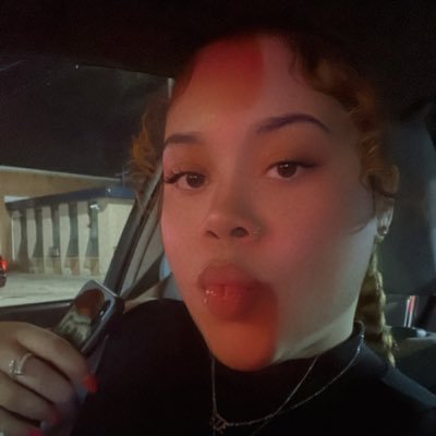 YonnieYonnie__'s profile image