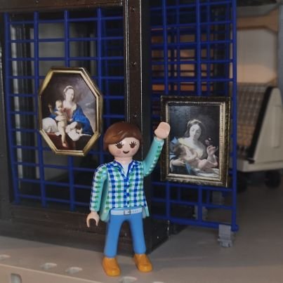 Restauratrice du patrimoine passionnée par l'histoire des techniques, les bricolages les plus fous, la subtilité du pastel et les playmobils. #TeamPat