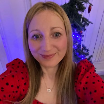 @HopeTeachers 📚 Mum to a teenager 🎮 Passionate about children's voice, mental health and wellbeing. Teacher in Reception.