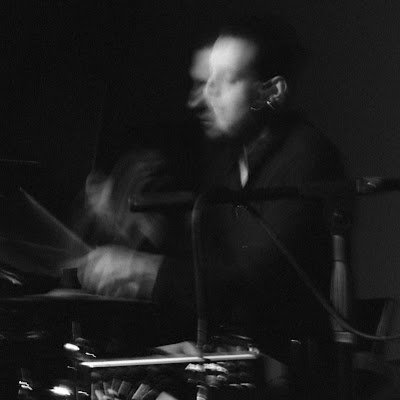 SoulKitchenMan's profile picture. I’m Soul Drummer, welcome to my soulful kitchen. 
Here I share my little world and thoughts.

Checking the sincerity of your kitchen.