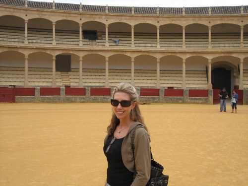 manyhatscn's profile picture. 