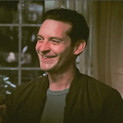 elEmLeSs's profile picture. 