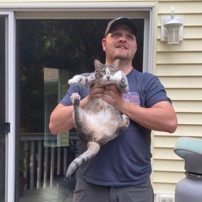 realJordanRoss's profile picture. 