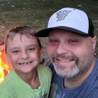 Husband, Father, Christian. Wisconsin sports fan. Co-Founder of the Jackson Sparks Foundation (@JacksonSparks23).

#WaukeshaStrong #BaseballDad
#BaseballDreams