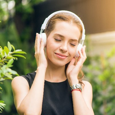 Relaxing music tracks to clear your mind, bringing positive vibrations and filled with spiritual energy. Excellent for meditation at home for beginners.