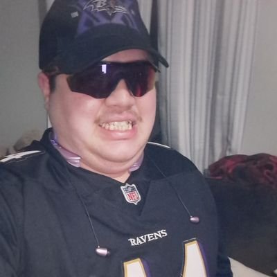 What time is it Its gametime What time is it Its gametime there dogs in the house woof woof woof anyway i always will be a die hard Baltimore Ravens fan