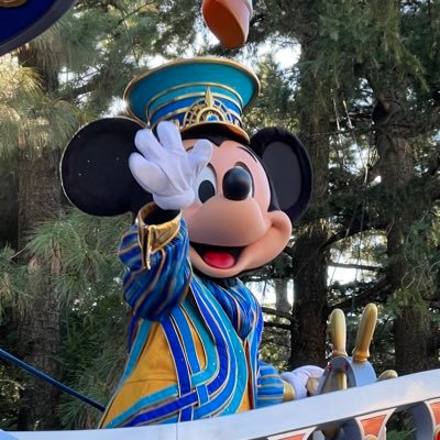 ttm9680's profile picture. 今年（2022年還暦）/大阪人/陸歴35年/海歴20年/無言フォローお許し下さいネ/早期退職/悠々自適/サンデー毎日/ミッキー推し/年間6回/1回1週間インパ/皆さん情報下さいネ/Ben1028から新規作成だす！/USJ月一インパ！/返信遅れます。爺ィです？忘れたらゴメンなさい。 Twitterのやり方？良く解らんし？