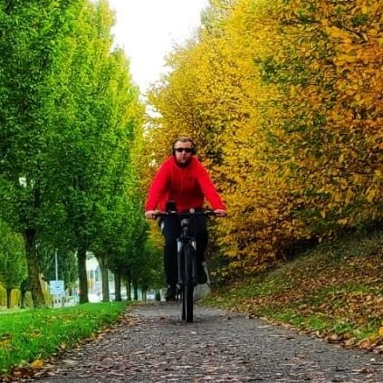 paulyg87's profile picture. Manchester United, Football and Darts fanatic. I follow back!!!