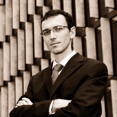 Researcher in macroeconomics and professor @SGHWarsaw. Private views