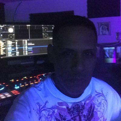 MusicByJunior's profile picture. 