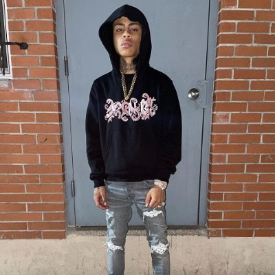 praatiwnl's profile picture. 