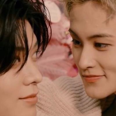 ⠀⠀⠀⠀⠀⠀⠀ 𝗆𝖺𝗋𝗄𝗒𝗎: it's official. 맠윹 ♡̶ ꒱࿐