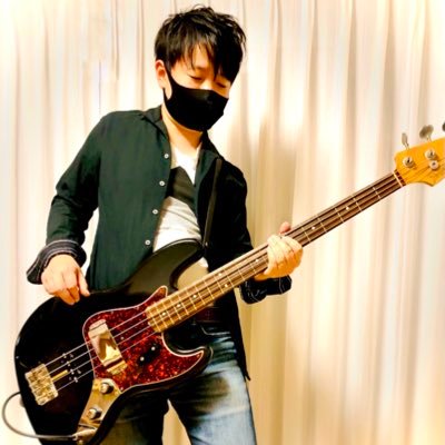 ベースを奏でています🎸DTMもこなしつつ、ピアノ、ギターも時たま奏でてます♪ MIX,ピッチ修正等ご依頼はお気軽にDMまで✉️ 音楽制作チームBackSide Maps / ZARD TRIBUTE BAND ZEST / and more... TUBE、ZARD、春畑道哉さん敬愛。 東京ヤクルトスワローズ贔屓🐧