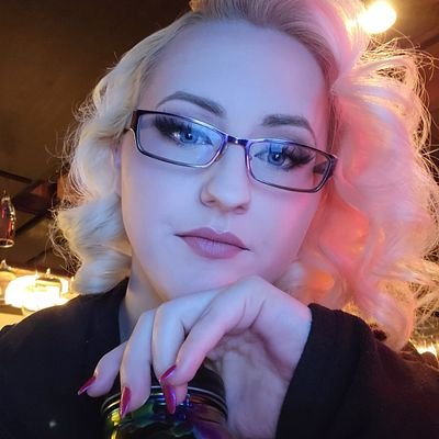 Anime nerd ♥
Artist

Commissions open!