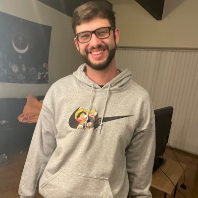 Self-proclaimed OSRS pet hunter. Lover of good vibes and good game grinds, shoot your boy a follow at https://t.co/MfYbUBceCC