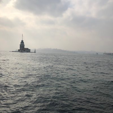 cemosvallabakk's profile picture. Hiç kimseye tahammülüm yokken sana ihtiyacım vardı, daha ne diyeyim