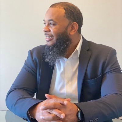 CEO of https://t.co/Z6ziWfKzuA Publications, Entrepreneur, Muslim, Author, Community Leader and Speaker on Islamic Affairs for Indigenous Muslims