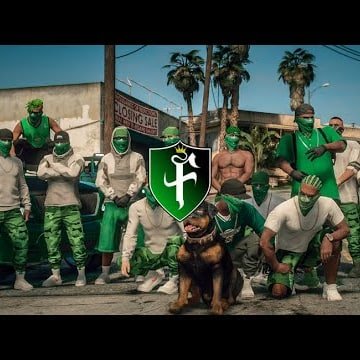 Hola somos la banda familes
Estamos reclutando gente 
Envia mensaje para unirte
Familes_ps4 intagran 👑💚