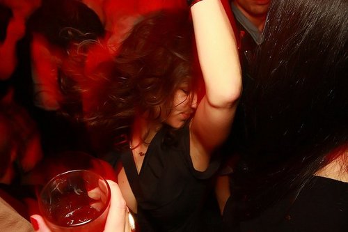 Giggly, Arsenal loving Stokey girl. Queen of table dancing, noisy shoes, lover of roller skates, butterflies and life