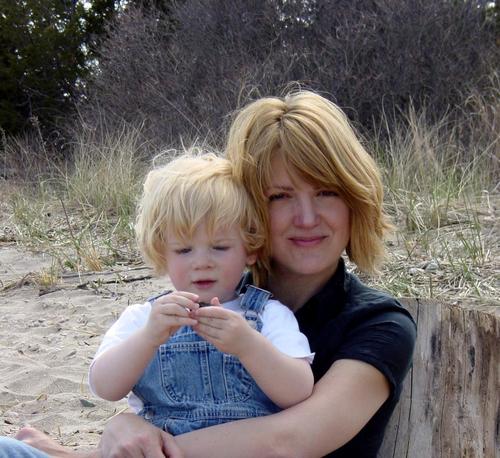 lisafyfe's profile picture. Here to spread a positive message of health, happiness, and holistic living.