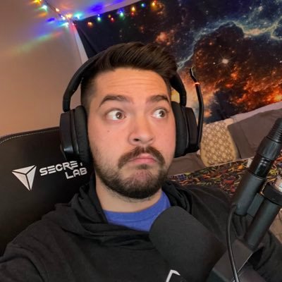 TheyCa11MeDusty's profile picture. Did you try turning it off and on?