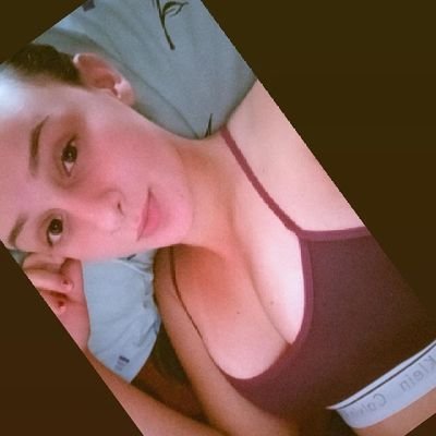 ✴18 years✨
✴Taurina✨
✴Casada✨
✴@kever_bruno_02/11/18✨
✴Afo-Ro✨
✴3°rão completo✨