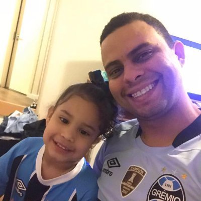 Contador... Filho de Antonia Almeida... Torcedor do Grêmio... pAI da Maria Eduarda, Ana Luísa and Esposo da Adriane :-p