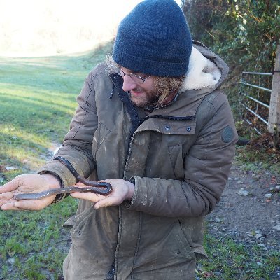 PhD student in Ecology. Eco&Sols lab (Montpellier, France), @Supagro. Mostly interested in earthworms, biogeography, taxonomy and community ecology.