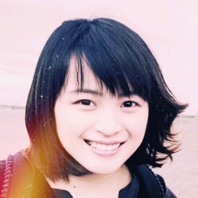 中3娘が転校をきっかけに小5から不登校。(PTSD/発達凹凸/場面緘黙)4月から特別支援学級。大企業20年→起業のデザイナー。ドライヘッドスパセラピスト。BTSが心の支え🐥🐰無言フォロー失礼します🍀