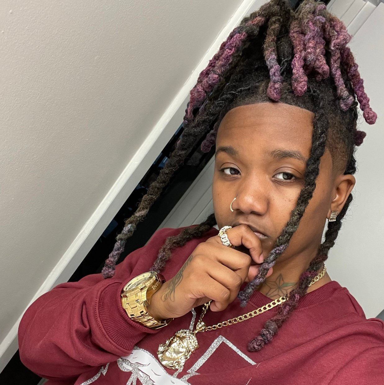 Ajwavy_'s profile picture. 