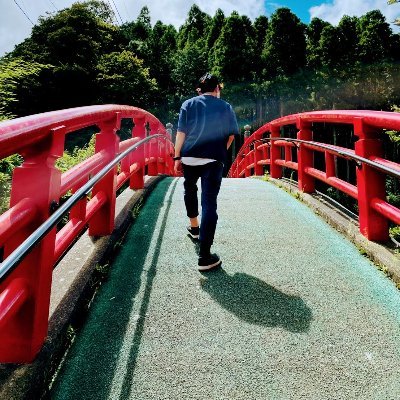 kuratatsupom's profile picture. 作詞/作曲/編曲
人生日々勉強//洗足学園音楽大学器楽科ジャズ専攻卒//仲町台キャンパス出身
https://t.co/gz7UDIbAi2