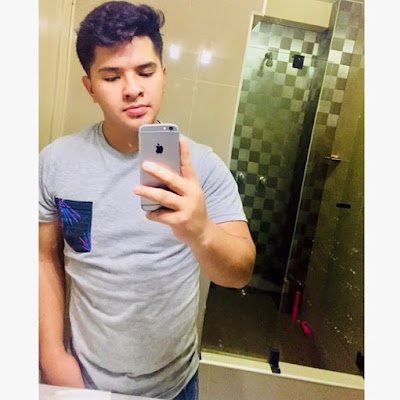 alexacuna189's profile picture. 