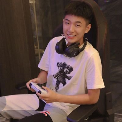 H2ZOH4sz8U4pKW4's profile picture. 直爽每一天