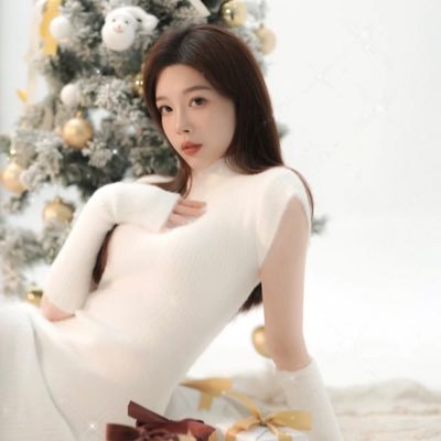 看什麼看!!! 沒看過美女阿😂 想約~ 會怕的就不要私訊我浪費時間了😅 🈲️免費仔 🈲️已讀不回 🈲️問問哥 🈲️未成年。