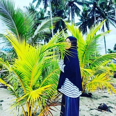 anniee_tola's profile picture. Dhoif