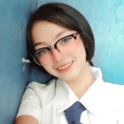 JsslSnny's profile picture. She's rare.