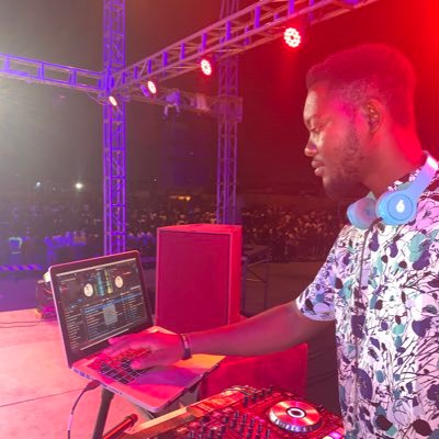 DJ at ||THE INSIDE NIGHT CLUB|| KNUST|| @abnradioone #campuskonnect DJ || 🌍ARTISTE & PERFORMANCE DJ|| CAMPUS & STUDENTS DJ|| CORPORATE DJ||📞+233 549598881