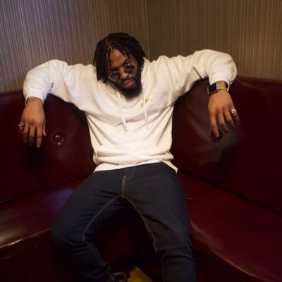 TMP21's profile picture. Hard working father who’s also an #RNBDrugDelaer , selling vibes!!! Always ,God first Family Music all things I love to the center of my Soul #ItsTmp #MyTrinity