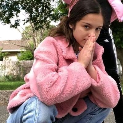 carolbragga1's profile picture. insta:@carol_braggaa