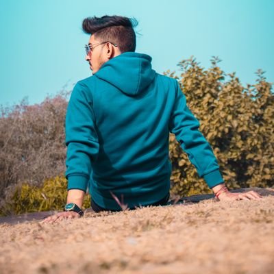 A https://t.co/xeG8W2byaA student chasing dreams to make money and enjoy life at a different level