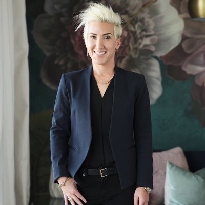 Top producing real estate agent in Austin, Texas, Aubrey specializes in residential sales, ranging from home buyers and sellers to builders and investors.