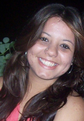 19 anos, futura professora de ed.fisica, loucamente apaixonada pelo santa cruz, tricolor de corpo e alma.

De inveja eu não morro , mais mato muita gente ;)