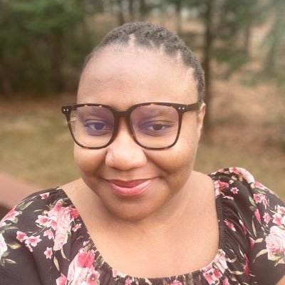 Unapologetically Haitian with an Accent 🇭🇹🇺🇸, Christian 🙏🏾, Wife 👩❤️💋👨,Mental Health Advocate👩🏾⚕️,#NormalizeMentalHealth💚, Newbie Trader 📈